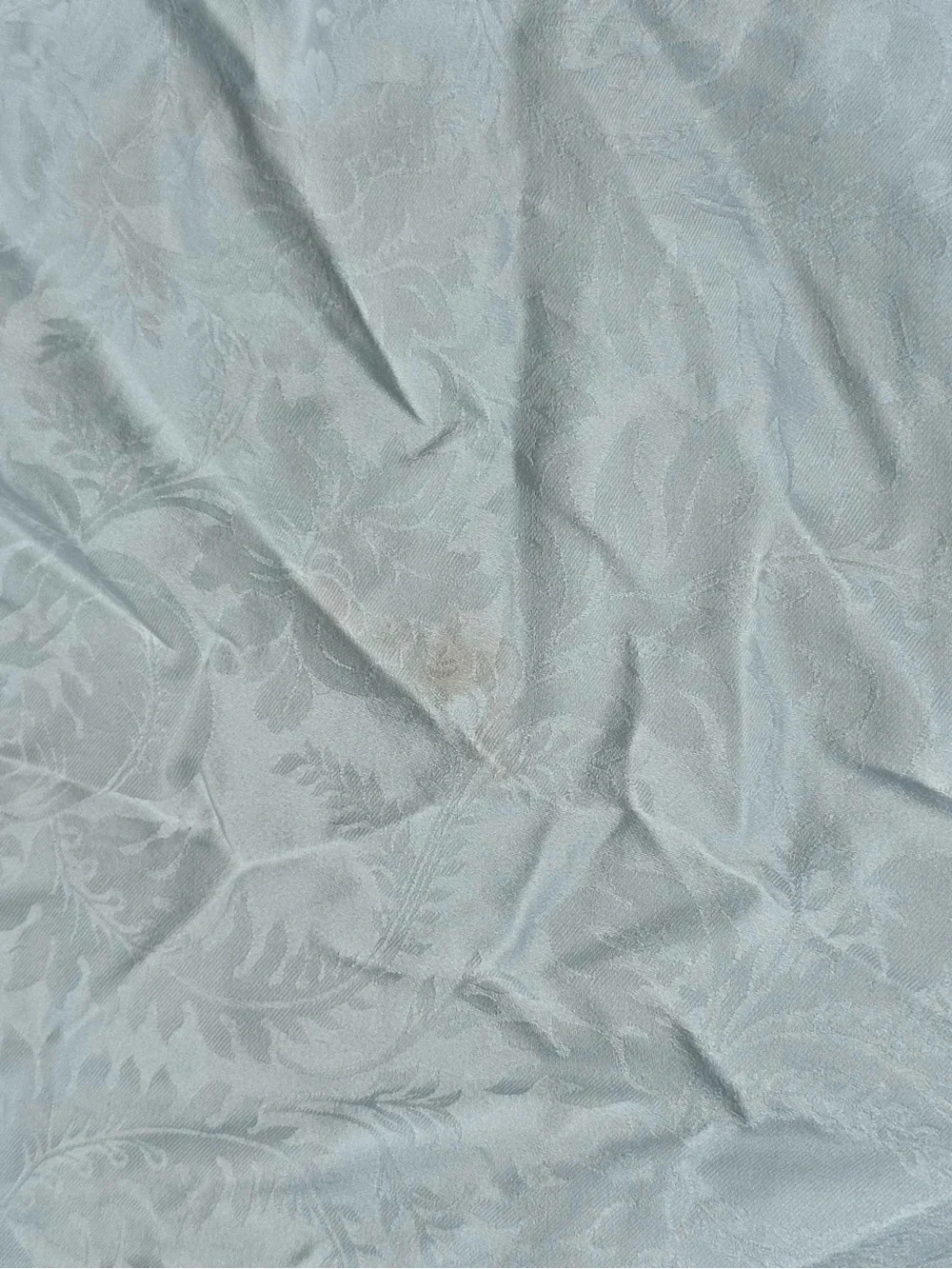 2 Sferra Egyptian Cotton Jacquard Linea Casa Light Green Gray King Shams, stains